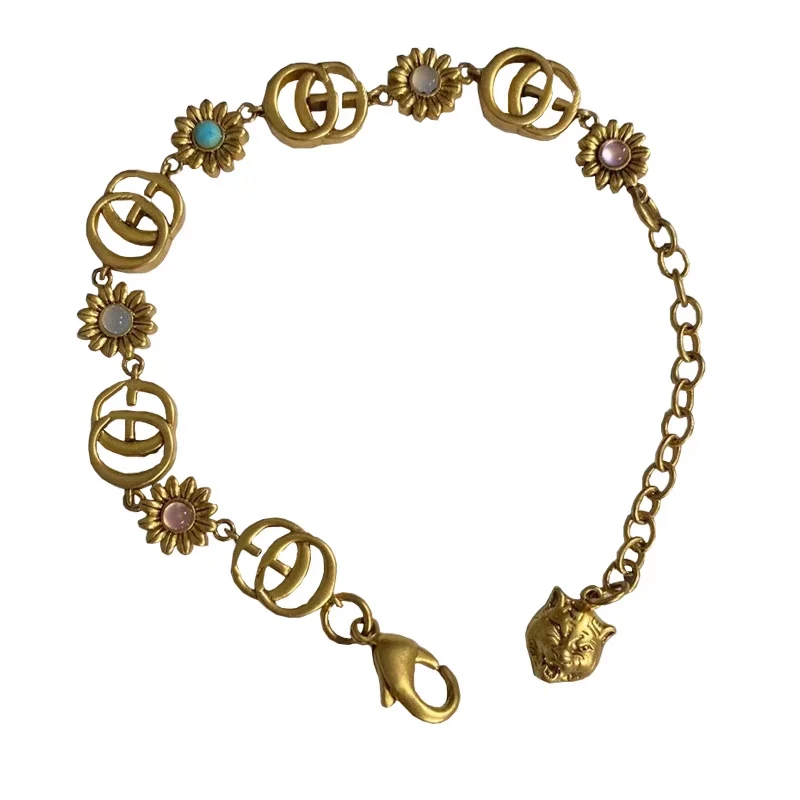 Trendy fashion S925 classic double G retro turquoise flower mother-of-pearl bracelet high-quality exquisite gift for women
Trendy fashion S925 classic double G retro turquoise flower mother-of-pearl bracelet high-quality exquisite gift for women