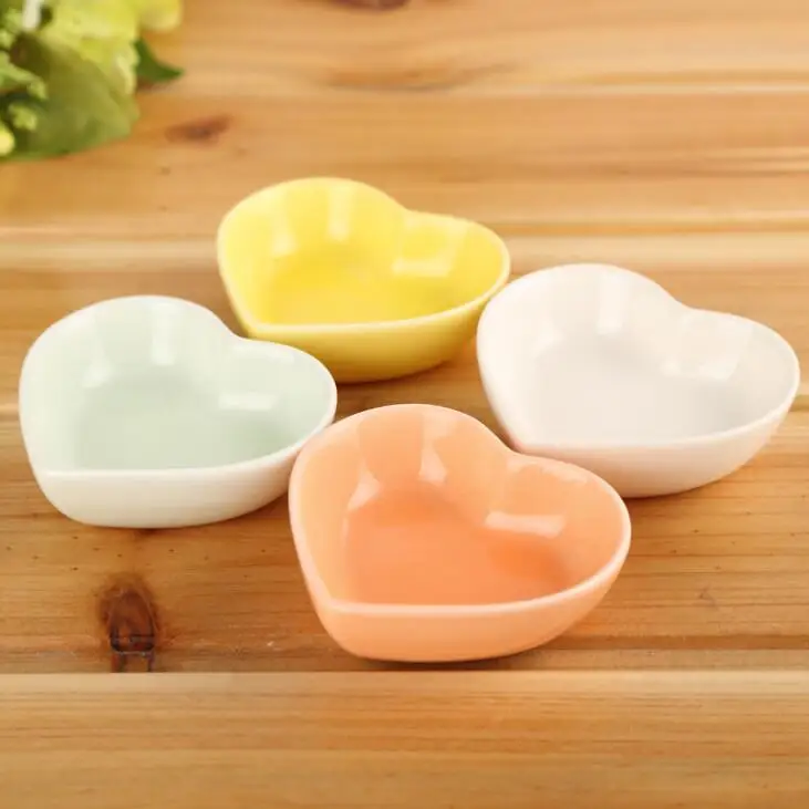 Ceramic hot pot seasoning dish ceramic heart-shaped dish kitchen multi-purpose dish LX1511
Ceramic hot pot seasoning dish ceramic heart-shaped dish kitchen multi-purpose dish LX1511