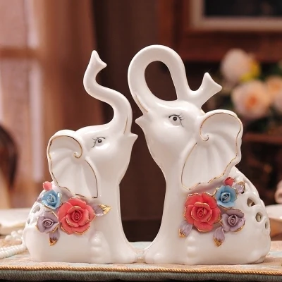 Home Decoration Wine Cabinet European-style living room porch ceramic elephant decoration a couple like a wedding gift
Home Decoration Wine Cabinet European-style living room porch ceramic elephant decoration a couple like a wedding gift
