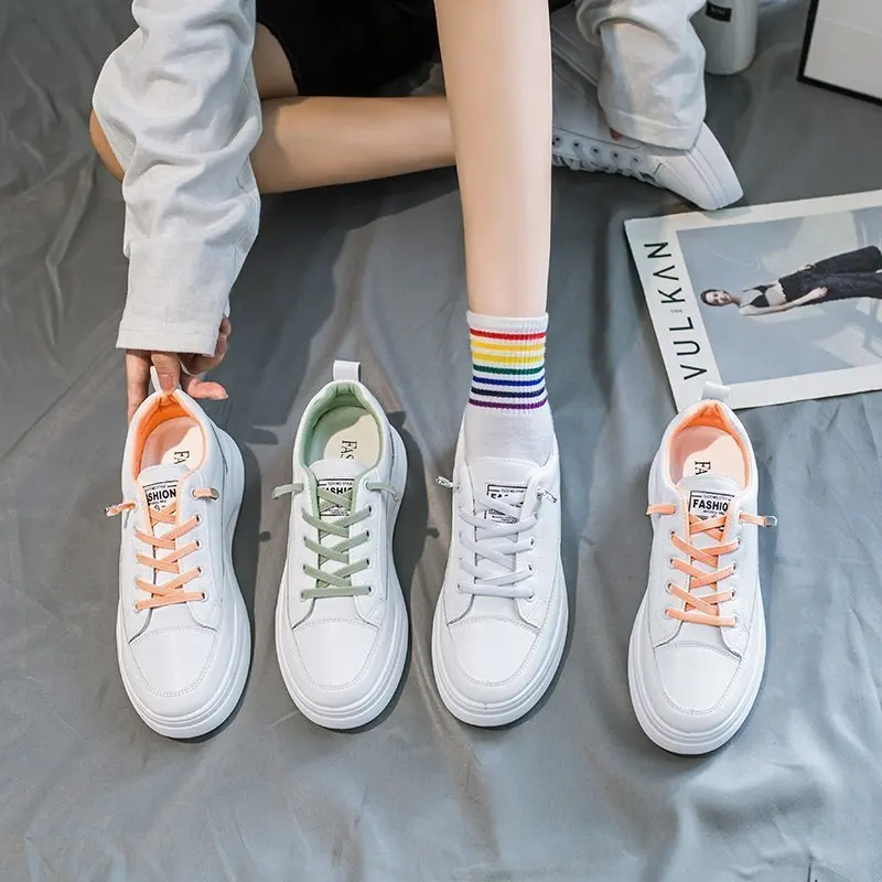 NEW Fashion Women Lace-Up Round Head Sneakers Thick Bottom Platform PU Classic Pure Color Fashion Breathable Casual Shoes
NEW Fashion Women Lace-Up Round Head Sneakers Thick Bottom Platform PU Classic Pure Color Fashion Breathable Casual Shoes