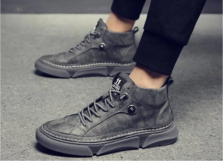 Brand New Tide Men Leather Casual Shoes Men Cool Sneakers Autumn Fashion High Tops Cool Designer Flat Shoes
Brand New Tide Men Leather Casual Shoes Men Cool Sneakers Autumn Fashion High Tops Cool Designer Flat Shoes