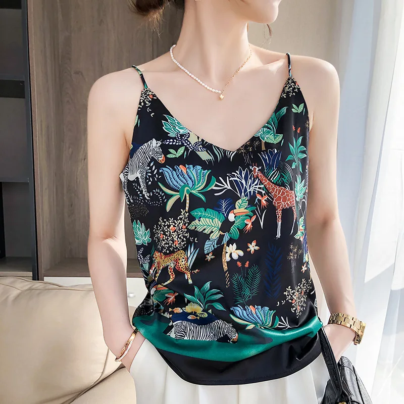 Satin Silk Camisole Women Animal Print V-Neck Loose Sleeveless Female Tank Summer Vintage Elegant Chic Basic Strap Tops
Satin Silk Camisole Women Animal Print V-Neck Loose Sleeveless Female Tank Summer Vintage Elegant Chic Basic Strap Tops