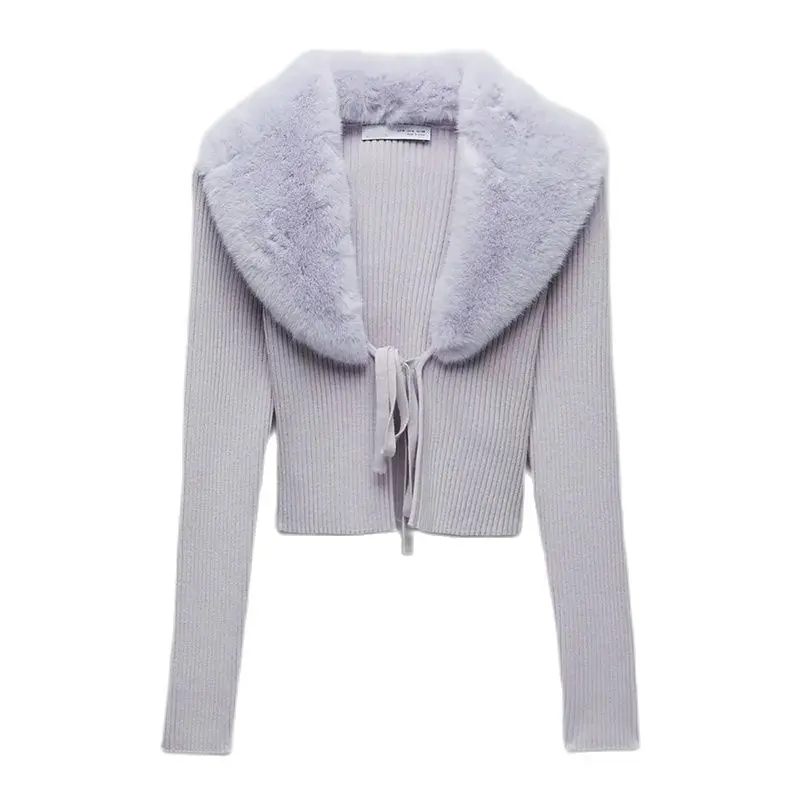 Женский трикотажный кардиган с длинным рукавом и кружевом
Женский трикотажный кардиган с длинным рукавом и кружевом