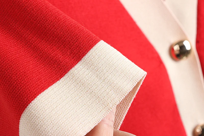 New 2020 Runway t shirt Harajuku Women Knitted Single-breasted V-neck Camiseta Tee Shirt Femme Buttons Casual Short Sleeve Top
New 2020 Runway t shirt Harajuku Women Knitted Single-breasted V-neck Camiseta Tee Shirt Femme Buttons Casual Short Sleeve Top