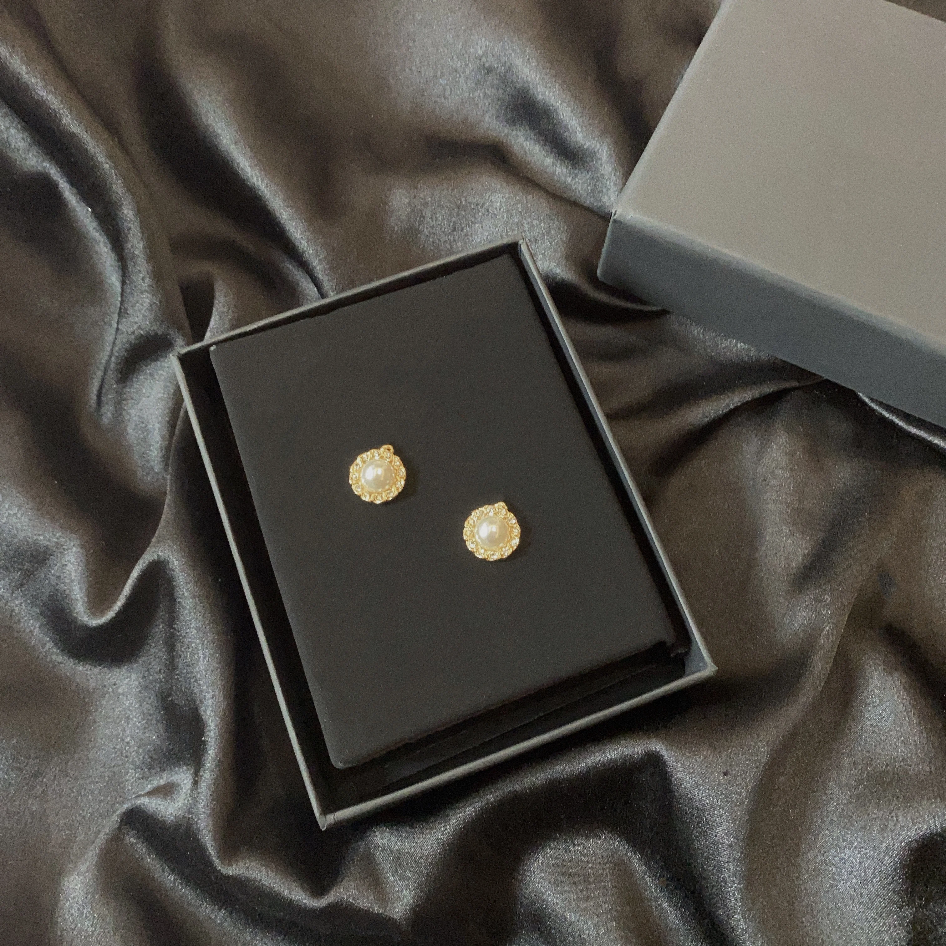 Popular Original Fashion Korean Brand Women Female Jewelry Hanging Pearl Earrings 2021 Trend Classic Super Quality Luxury Logo
Popular Original Fashion Korean Brand Women Female Jewelry Hanging Pearl Earrings 2021 Trend Classic Super Quality Luxury Logo