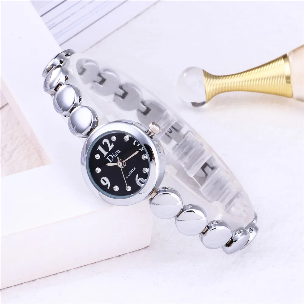 2021 New Ladies Watch Brand Digital Alloy Bracelet Watch Simple Leisure Small Dial Watch elegant watch women
2021 New Ladies Watch Brand Digital Alloy Bracelet Watch Simple Leisure Small Dial Watch elegant watch women