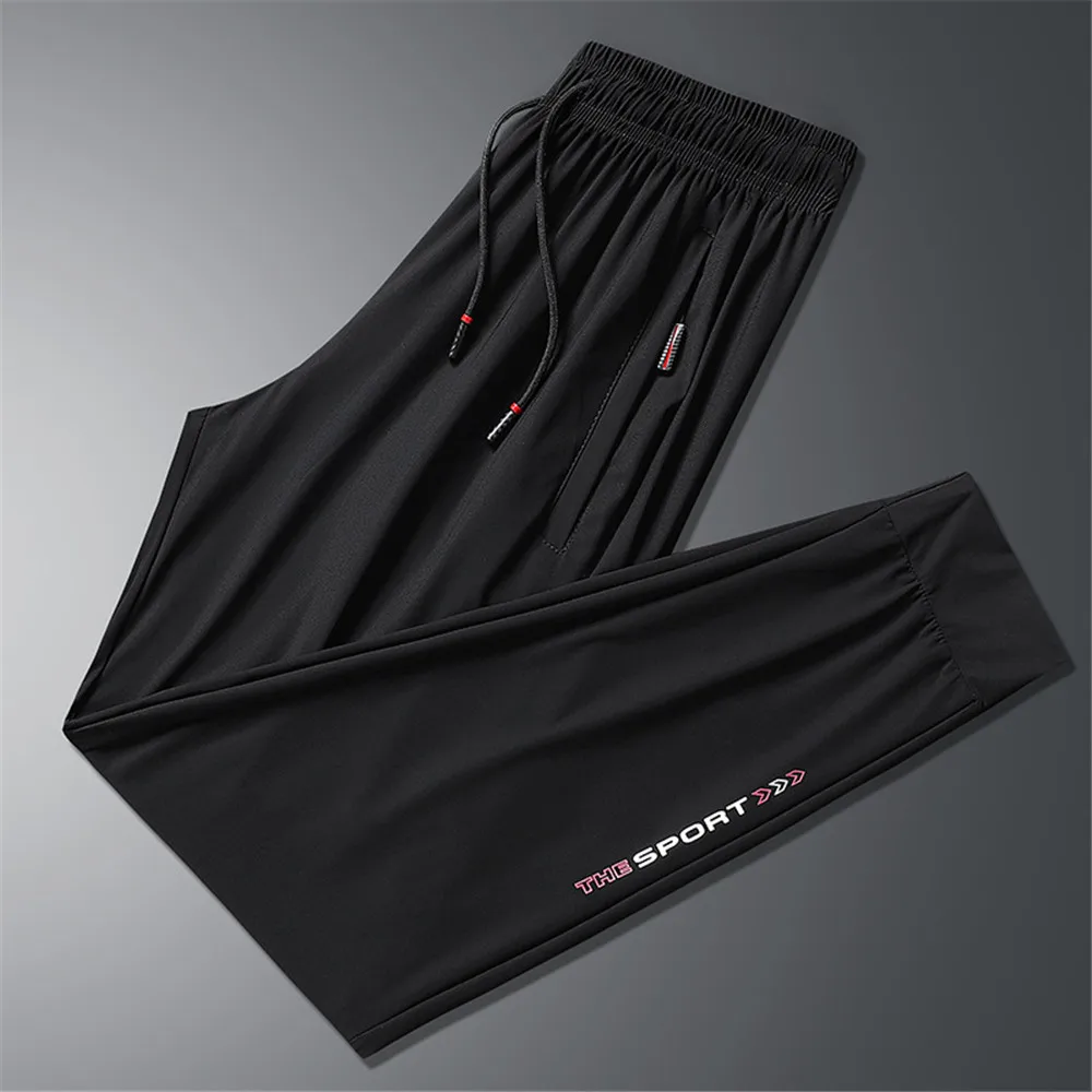 2021 Men Elastic Tracksuit Pant Harajuku Black Sports Pant Vacation Casual Male Comfortable Sweatpants High Street Fashion Pants
2021 Men Elastic Tracksuit Pant Harajuku Black Sports Pant Vacation Casual Male Comfortable Sweatpants High Street Fashion Pants