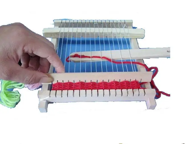 Free shipping DIY Wood Weave Looms Educational toys children's sweater knitting machine hand looms girl making handmade wool toy
Free shipping DIY Wood Weave Looms Educational toys children's sweater knitting machine hand looms girl making handmade wool toy