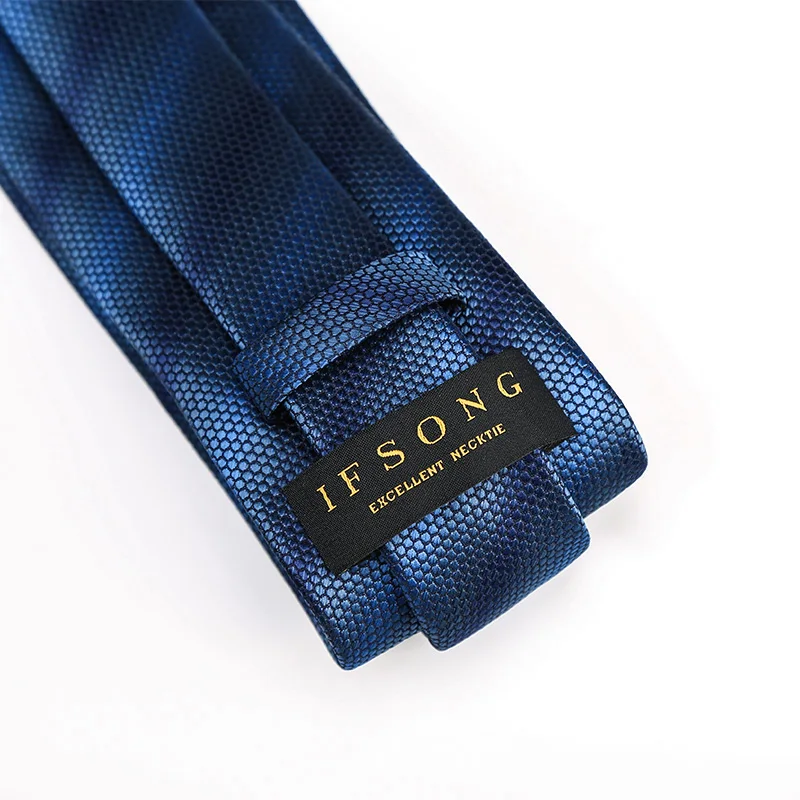 High Quality 2019 New Designers Brands Fashion Business Casual 7cm Slim Ties for Men Blue Gradual Change Necktie with Gift Box 
High Quality 2019 New Designers Brands Fashion Business Casual 7cm Slim Ties for Men Blue Gradual Change Necktie with Gift Box