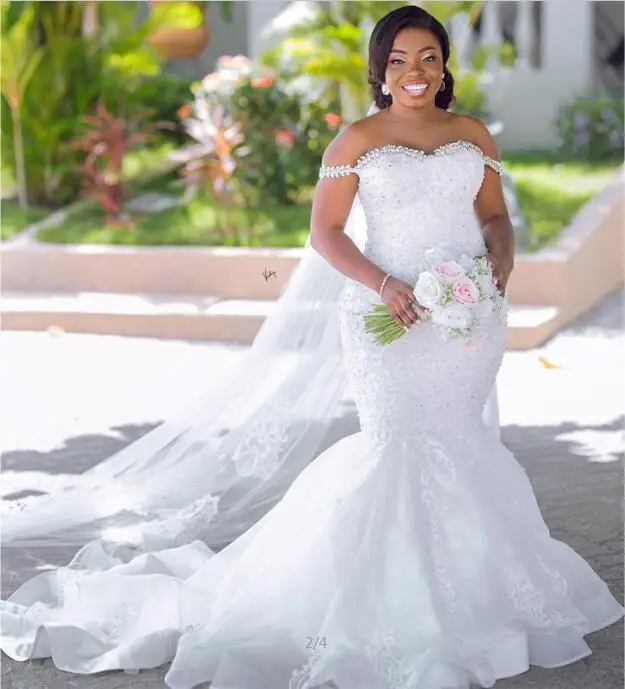 African 2021 Mermaid Wedding Dresses Plus Size Crystal Off the Shoulder Lace Appliques Bridal Gowns For Black Girls Tulle
African 2021 Mermaid Wedding Dresses Plus Size Crystal Off the Shoulder Lace Appliques Bridal Gowns For Black Girls Tulle