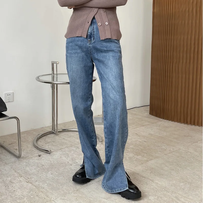 Spring and autumn women's casual solid color high-rise split straight jeans
Spring and autumn women's casual solid color high-rise split straight jeans