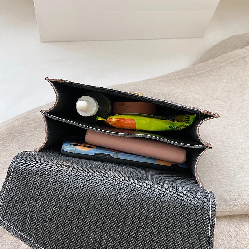 Handbag 2021 Chain Bags Women Shoulders Packet Messenger Simplicity Female Small Square Bag Woman Handbags Large Capacity bolsos
Handbag 2021 Chain Bags Women Shoulders Packet Messenger Simplicity Female Small Square Bag Woman Handbags Large Capacity bolsos