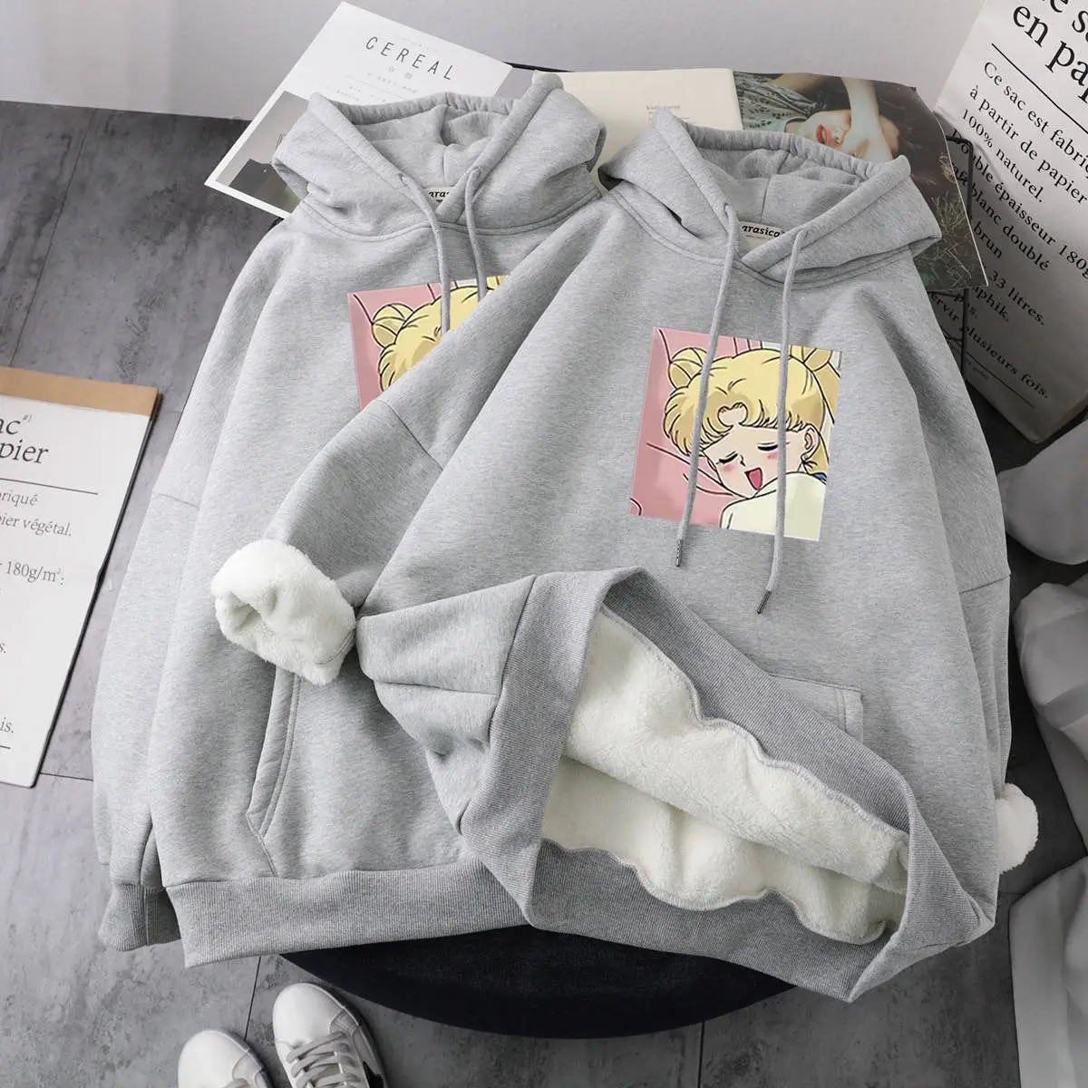 Anime Sailor Moon lovely cosplay plush women autumn/winter plus thick hooded tide loose lazy top coat
Anime Sailor Moon lovely cosplay plush women autumn/winter plus thick hooded tide loose lazy top coat