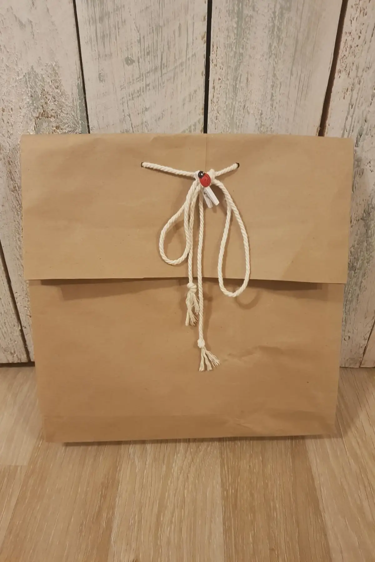 Handmade Macrame Owl Door Ornament/Home Decor
Handmade Macrame Owl Door Ornament/Home Decor