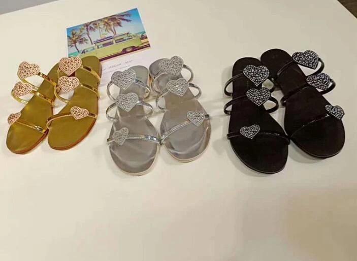 BONJEAN Love Heart Decorations Flat Shoe Women Summer Sexy Sandal Open Toe Silver Gold Black Cutouts Gladiator Shoes 
BONJEAN Love Heart Decorations Flat Shoe Women Summer Sexy Sandal Open Toe Silver Gold Black Cutouts Gladiator Shoes