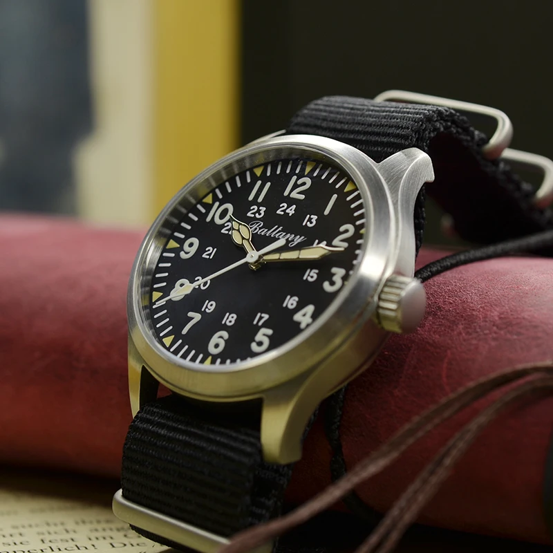 Мужские Водонепроницаемые механические часы с сапфировым стеклом, 39 мм
Мужские Водонепроницаемые механические часы с сапфировым стеклом, 39 мм