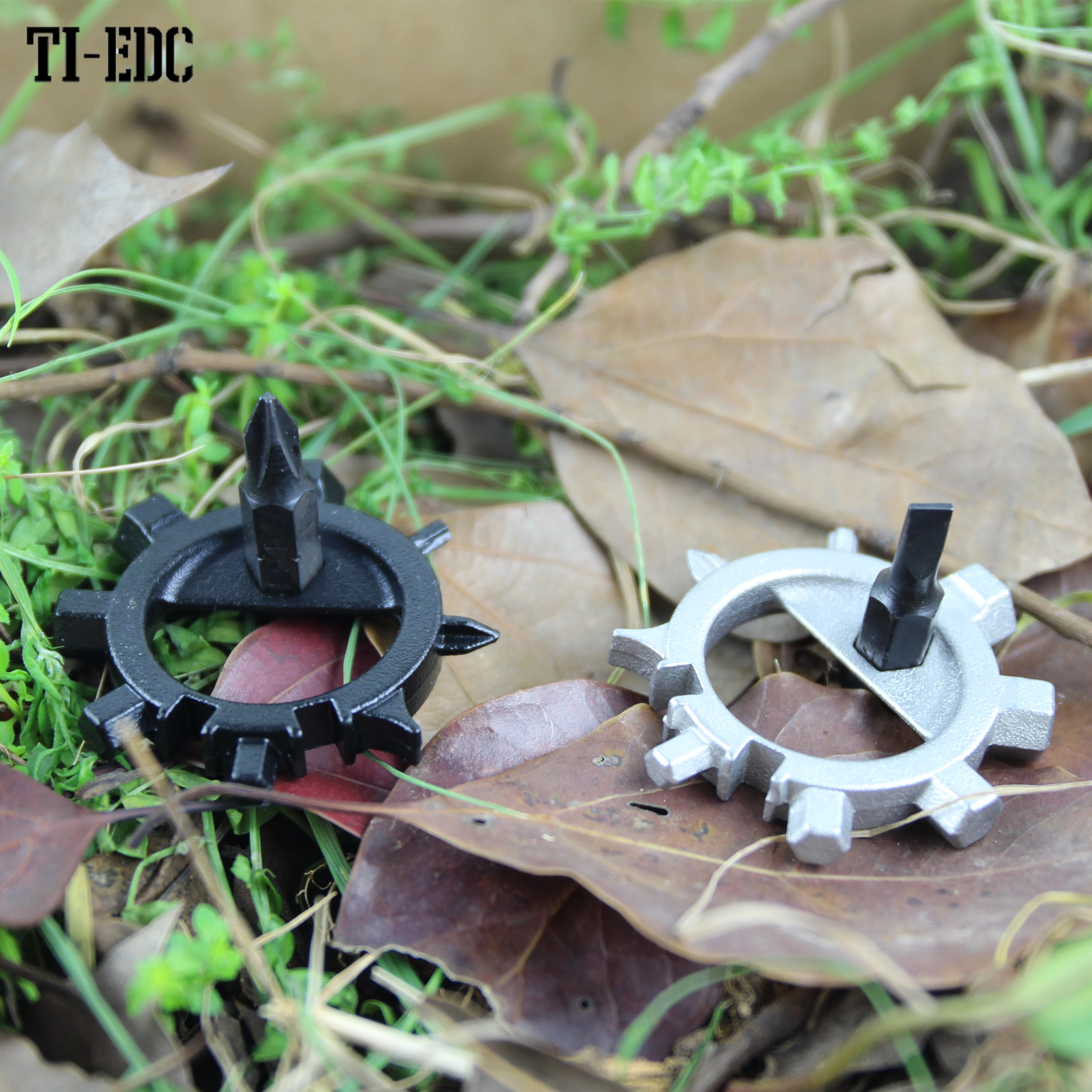 1 Piece Of 12 Function Multi-tool Screwdriver Portable Bicycle Repair Hand Tool Multi-tool Screwdriver Hexagon Wrench Ring Tool
1 Piece Of 12 Function Multi-tool Screwdriver Portable Bicycle Repair Hand Tool Multi-tool Screwdriver Hexagon Wrench Ring Tool