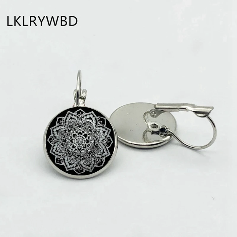 Fashion Vintage Dark Flower Pattern Earrings Bronze Silver Earrings Crystal Earrings Pop Girls Earrings Jewelry Gifts
Fashion Vintage Dark Flower Pattern Earrings Bronze Silver Earrings Crystal Earrings Pop Girls Earrings Jewelry Gifts