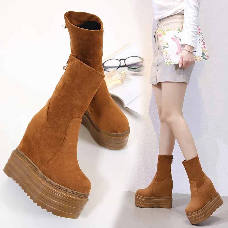 14cm new Martin boots women's slope heel plus velvet autumn and winter thick bottom wild inner heightening frosted short boots
14cm new Martin boots women's slope heel plus velvet autumn and winter thick bottom wild inner heightening frosted short boots