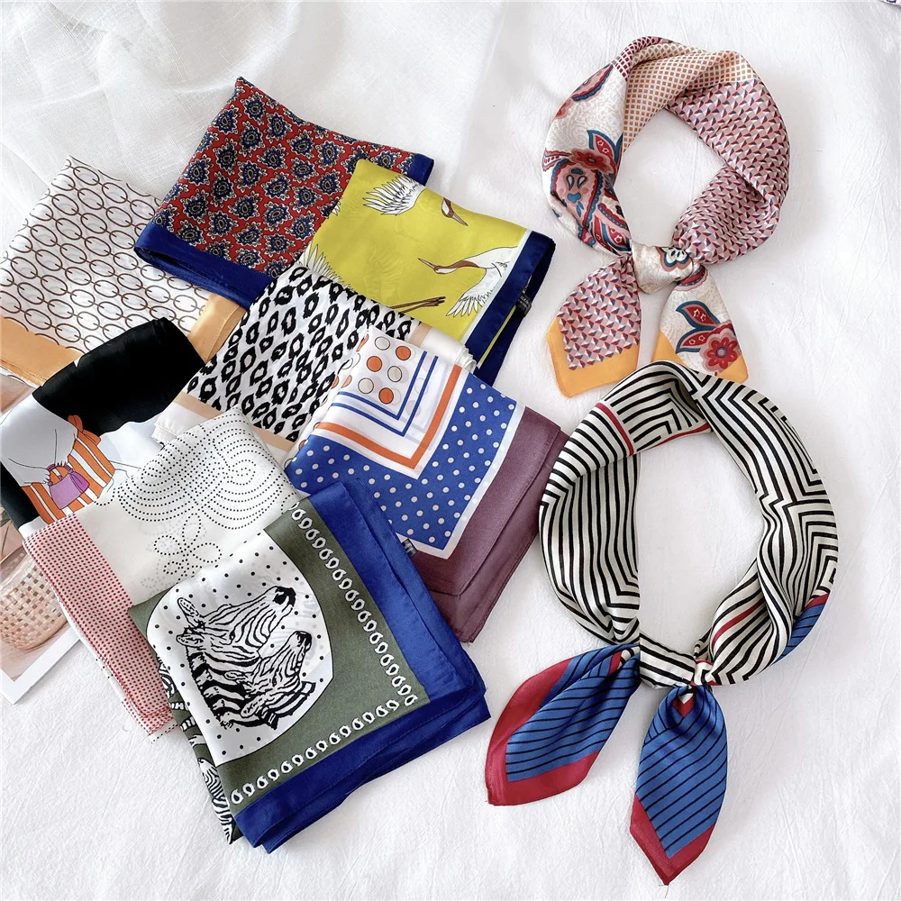 Four Seasons Small Square Scarf Silk Scarf Women Spring New Neck Protective Neck Decorative Scarf Headband Fashion Accessories
Four Seasons Small Square Scarf Silk Scarf Women Spring New Neck Protective Neck Decorative Scarf Headband Fashion Accessories