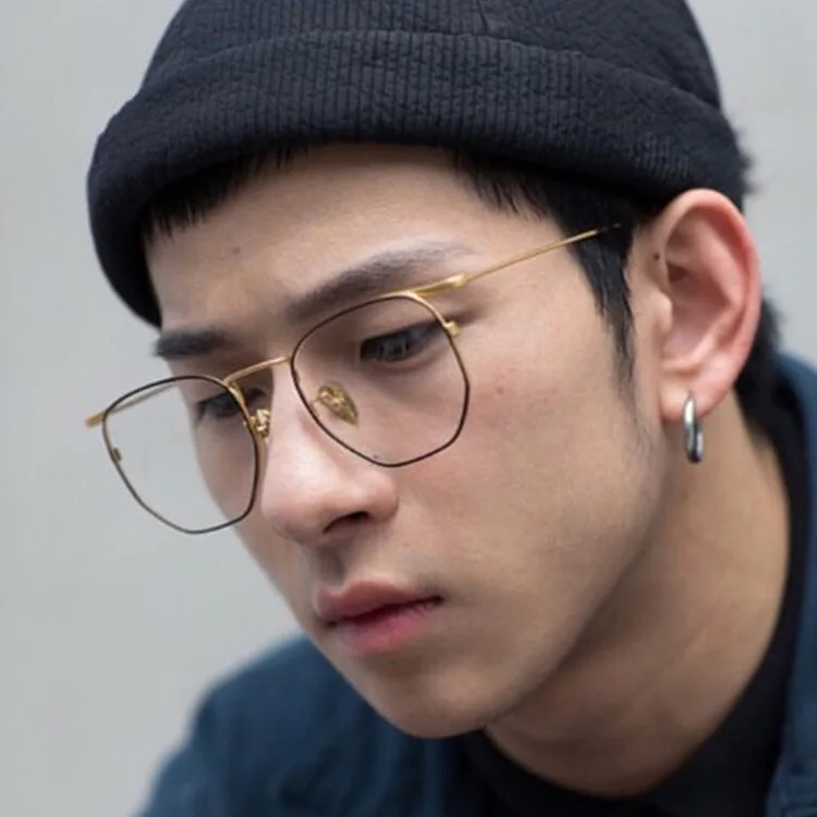 Vintage Anti Blue light Glasses Frame Round Lens Myopia Optical Mirror Simple Metal Women Men Transparent Eyewear Frames
Vintage Anti Blue light Glasses Frame Round Lens Myopia Optical Mirror Simple Metal Women Men Transparent Eyewear Frames