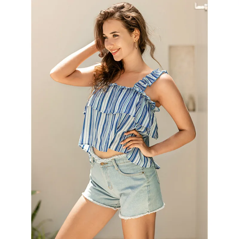 Summer Fashion One Word Collar Sleeveless Shirt Sexy Wave Point Pattern Ruffle Short Style Loose T-Shirt High Quality Women Tops
Summer Fashion One Word Collar Sleeveless Shirt Sexy Wave Point Pattern Ruffle Short Style Loose T-Shirt High Quality Women Tops