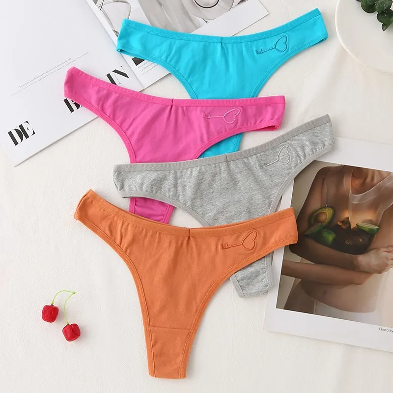 1Pcs / Set Panties Cotton Female Briefs Sexy Briefs For Women Thong Lingerie Pantys G-string Solid Color Underwear Intimates 
1Pcs / Set Panties Cotton Female Briefs Sexy Briefs For Women Thong Lingerie Pantys G-string Solid Color Underwear Intimates