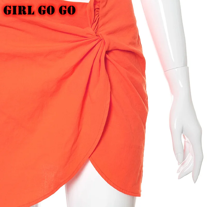 2 piece set women sexy party vest tank top and mini skirt split pleated halter camis crop tops streetwear backless zip up outfit
2 piece set women sexy party vest tank top and mini skirt split pleated halter camis crop tops streetwear backless zip up outfit