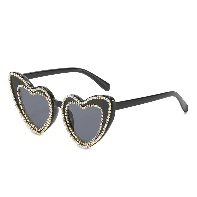 inlaid 2021 diamond new personalized Sunglasses trend heart shaped glasses fashion peach heart Sunglasses Women
inlaid 2021 diamond new personalized Sunglasses trend heart shaped glasses fashion peach heart Sunglasses Women