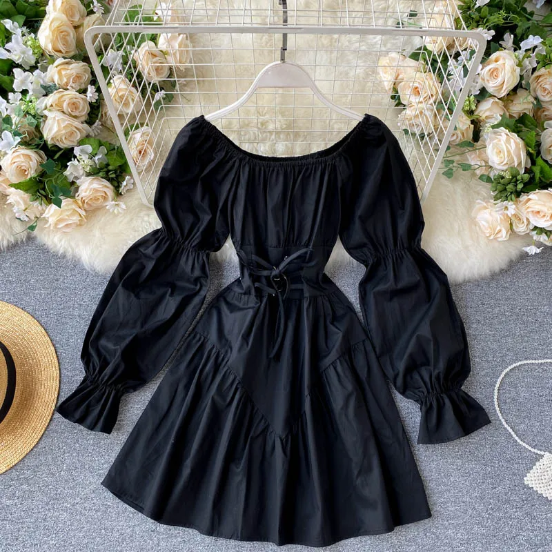 Early Autumn Dress 2020 Retro Gothic Women White Black Bandage Mini Dress Sexy Off Shoulder Puff Sleeve Korean Vestidos
Early Autumn Dress 2020 Retro Gothic Women White Black Bandage Mini Dress Sexy Off Shoulder Puff Sleeve Korean Vestidos