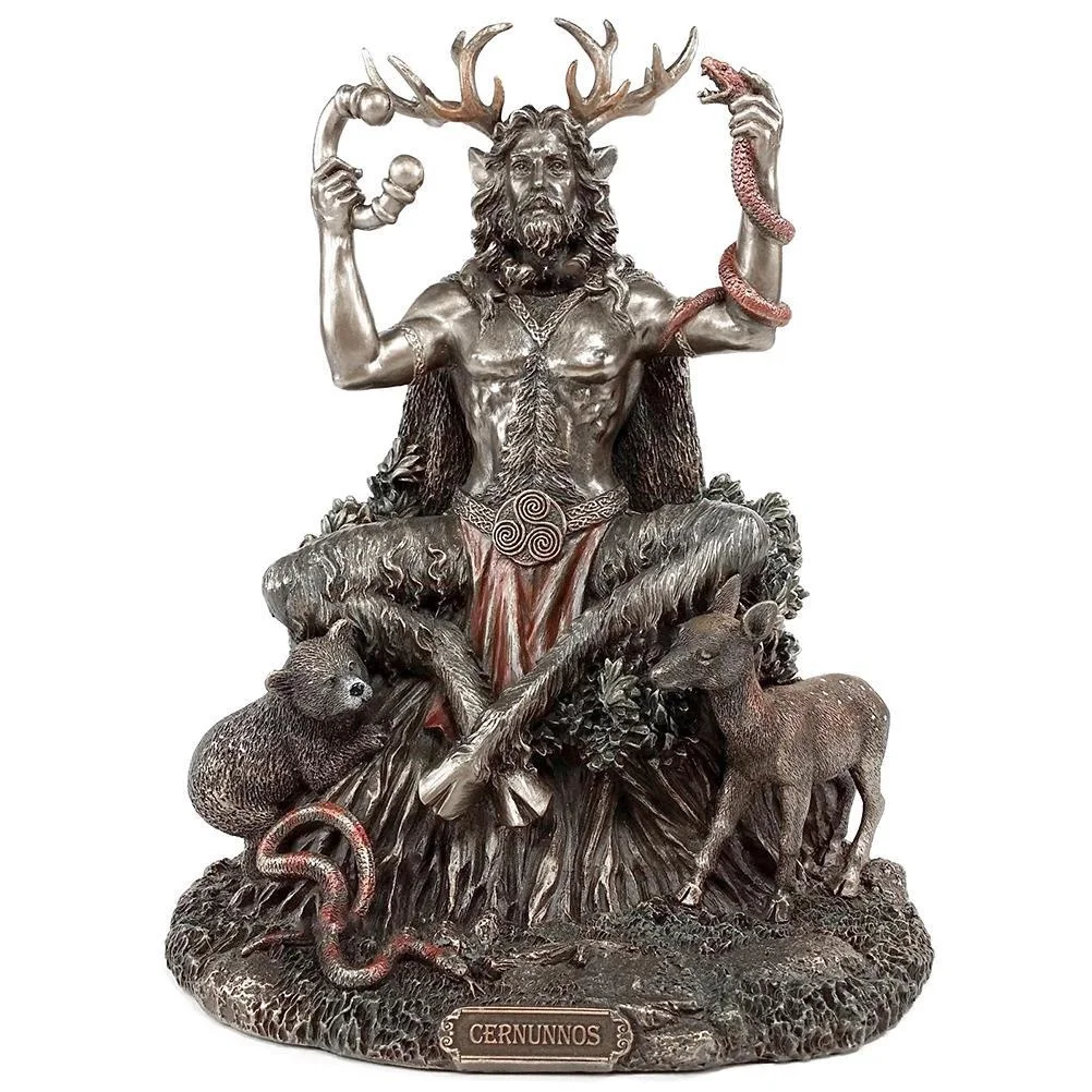 Cernunnos Сидящая статуя кельтский Бог фигурка нижнего мира статуя для улицы газон двор декорации искусственная смола скульптура
Cernunnos Сидящая статуя кельтский Бог фигурка нижнего мира статуя для улицы газон двор декорации искусственная смола скульптура