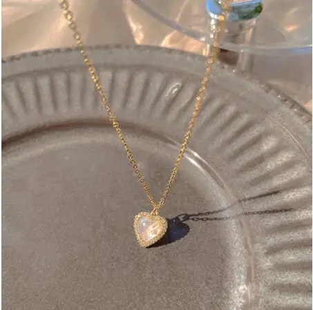 Exquisite Heart Chain Necklaces for Women Trendy Fritillaria Clavicle Chain Water-wave Chain Femals Daily Waerable Ring Jewelry
Exquisite Heart Chain Necklaces for Women Trendy Fritillaria Clavicle Chain Water-wave Chain Femals Daily Waerable Ring Jewelry