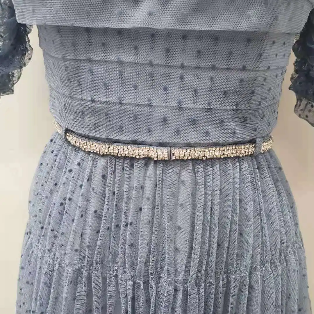 2021New Spring Summer Women's Midi Robes Ladies Mesh Dress See-Through Ruffles Pleated Half Sleeve Dot Rhinestone Belt Decor 
2021New Spring Summer Women's Midi Robes Ladies Mesh Dress See-Through Ruffles Pleated Half Sleeve Dot Rhinestone Belt Decor