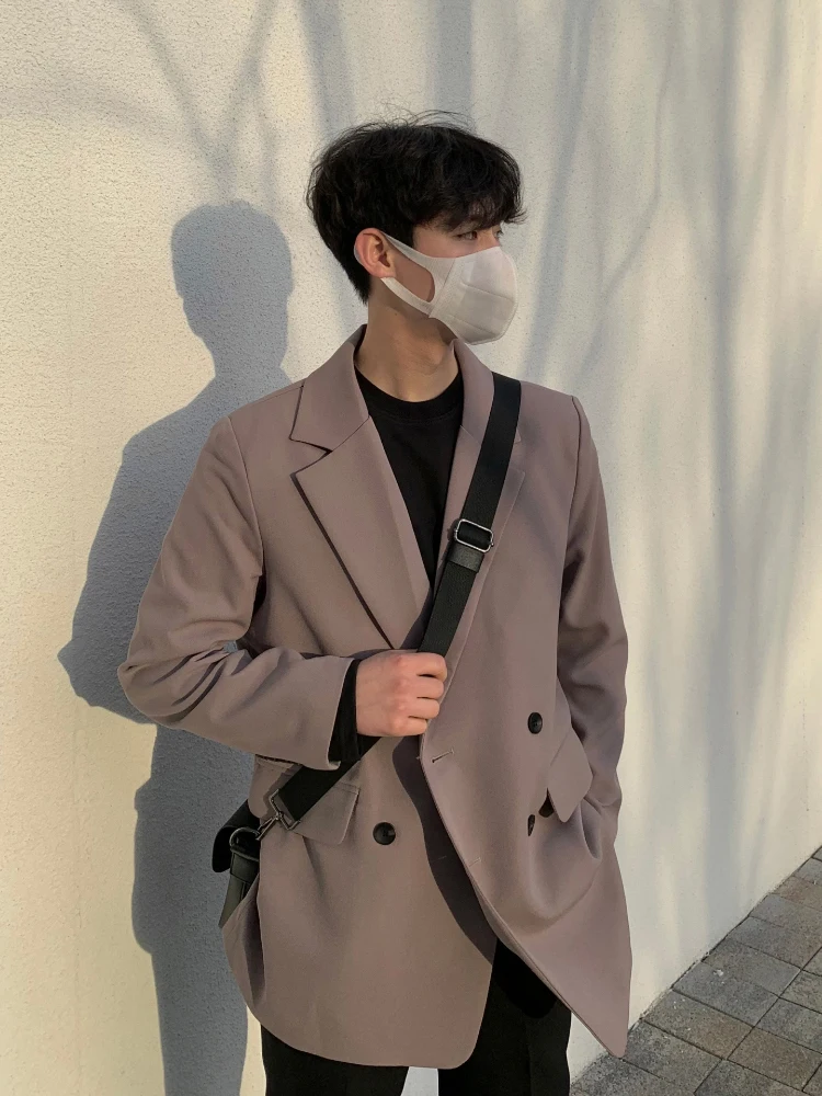 Повседневный мужской пиджак, осень 2021, новая Корейская версия Instagram, модный костюм, куртка свободного покроя, дикий Гонконгский стиль, японс... 
Повседневный мужской пиджак, осень 2021, новая Корейская версия Instagram, модный костюм, куртка свободного покроя, дикий Гонконгский стиль, японс...