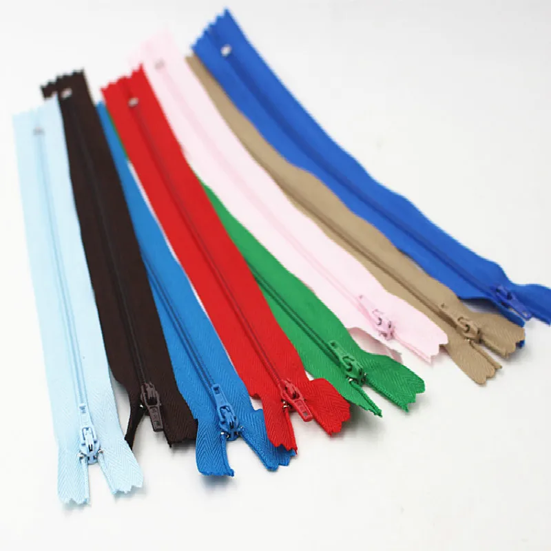 20cm Colorful Nylon Coil Zippers Tailor For Trousers Clothing Close-end Garment Bags Diy Crafts Home Sewing Supplies 100pc/lot 
20cm Colorful Nylon Coil Zippers Tailor For Trousers Clothing Close-end Garment Bags Diy Crafts Home Sewing Supplies 100pc/lot