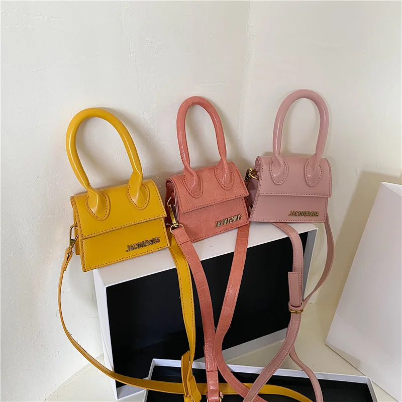 Jacquemus Luxury Designer shoulder bag Women 2021 Mini Purses and Handbags Famous Brand Crossbody Bag crocodile pattern Hand Bag
Jacquemus Luxury Designer shoulder bag Women 2021 Mini Purses and Handbags Famous Brand Crossbody Bag crocodile pattern Hand Bag