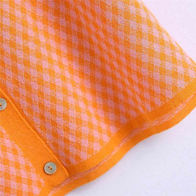 O-neck Plaid Fashion Short Sweater For Lady Summer 2021 Single Breasted Elegant Sweater Female Vintage Short Tops Girl
O-neck Plaid Fashion Short Sweater For Lady Summer 2021 Single Breasted Elegant Sweater Female Vintage Short Tops Girl