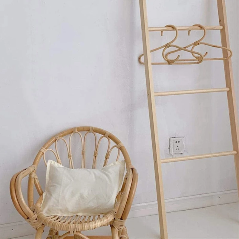Clothes Rack Handmade Design Natural Bamboo Rattan Art Decoration Children's Clothes Rack in Cloakroom 
Clothes Rack Handmade Design Natural Bamboo Rattan Art Decoration Children's Clothes Rack in Cloakroom