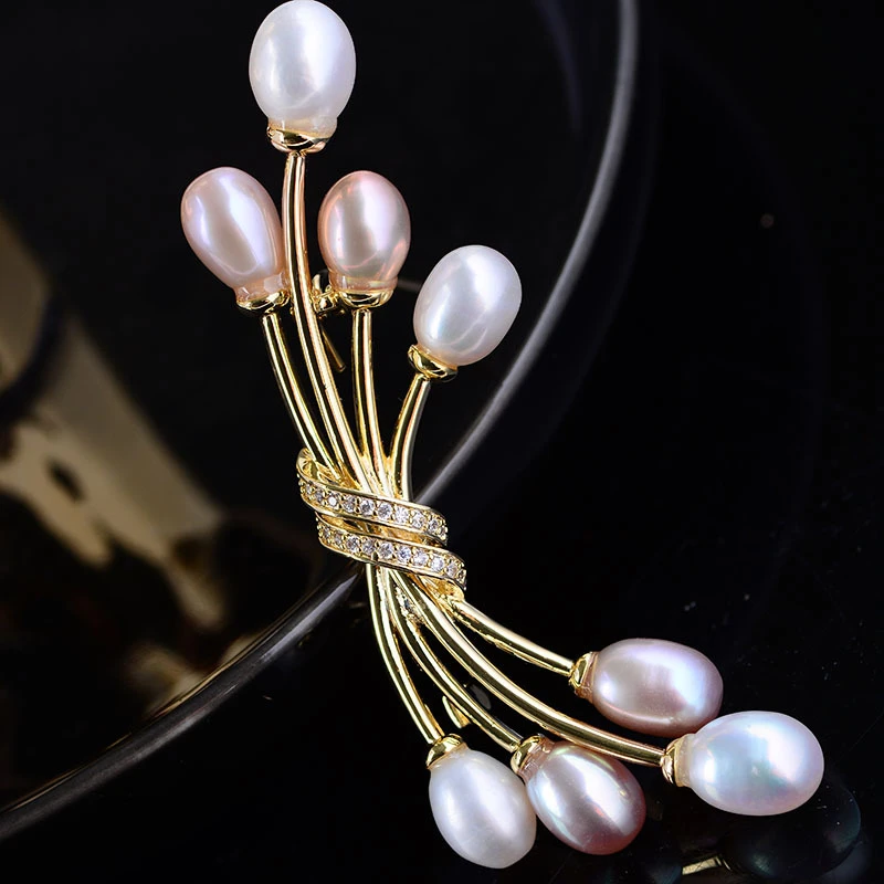 Elegant Freshwater Pearls Brooches for Women Shiny Cubic Zirconia Flower Brooch Pin for Suit Coat Jewelry New Year broche luxe
Elegant Freshwater Pearls Brooches for Women Shiny Cubic Zirconia Flower Brooch Pin for Suit Coat Jewelry New Year broche luxe