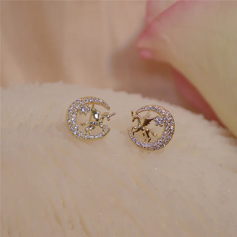 14K Real Gold Exquisite Unicorn Round Pegasus Shape Stud Earrings for Women Cubic Zircon ZC Earrings
14K Real Gold Exquisite Unicorn Round Pegasus Shape Stud Earrings for Women Cubic Zircon ZC Earrings