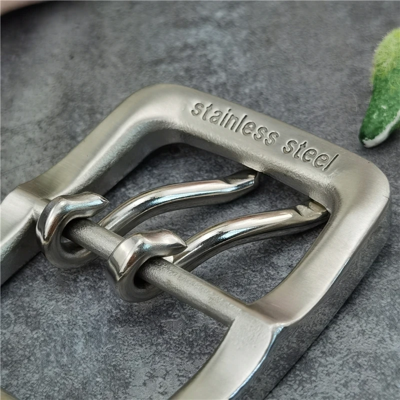 Stainless Steel Luxury Double Pin Tongue Belt Buckles For Men Belt DIY Leather Craft Buckle Belt Men's Waist Belt Buckle SK0015
Stainless Steel Luxury Double Pin Tongue Belt Buckles For Men Belt DIY Leather Craft Buckle Belt Men's Waist Belt Buckle SK0015