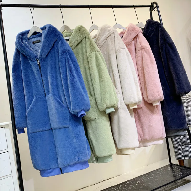 Nice Winter Plus Size Hooded Long Sleeve Faux Fur Jacket Luxury Winter Fur Coats Thick Warm Faux Fur Coat Women 
Nice Winter Plus Size Hooded Long Sleeve Faux Fur Jacket Luxury Winter Fur Coats Thick Warm Faux Fur Coat Women