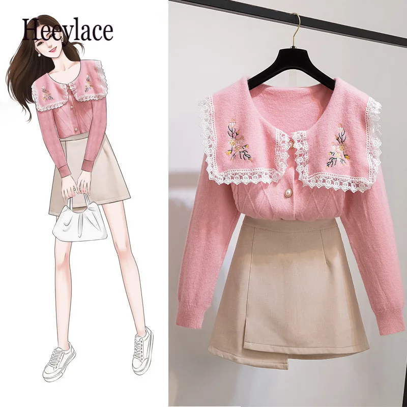 Женский трикотажный свитер с круглым воротником и юбка-трапеция 
Женский трикотажный свитер с круглым воротником и юбка-трапеция