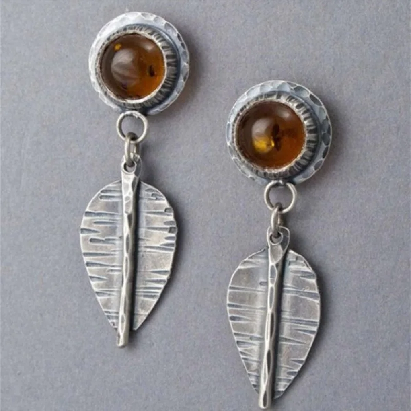 Vintage 925 Silver inlaid Agate Spin Leaf Shape Earrings Boutique Gifts Fashion Jewelry
Vintage 925 Silver inlaid Agate Spin Leaf Shape Earrings Boutique Gifts Fashion Jewelry
