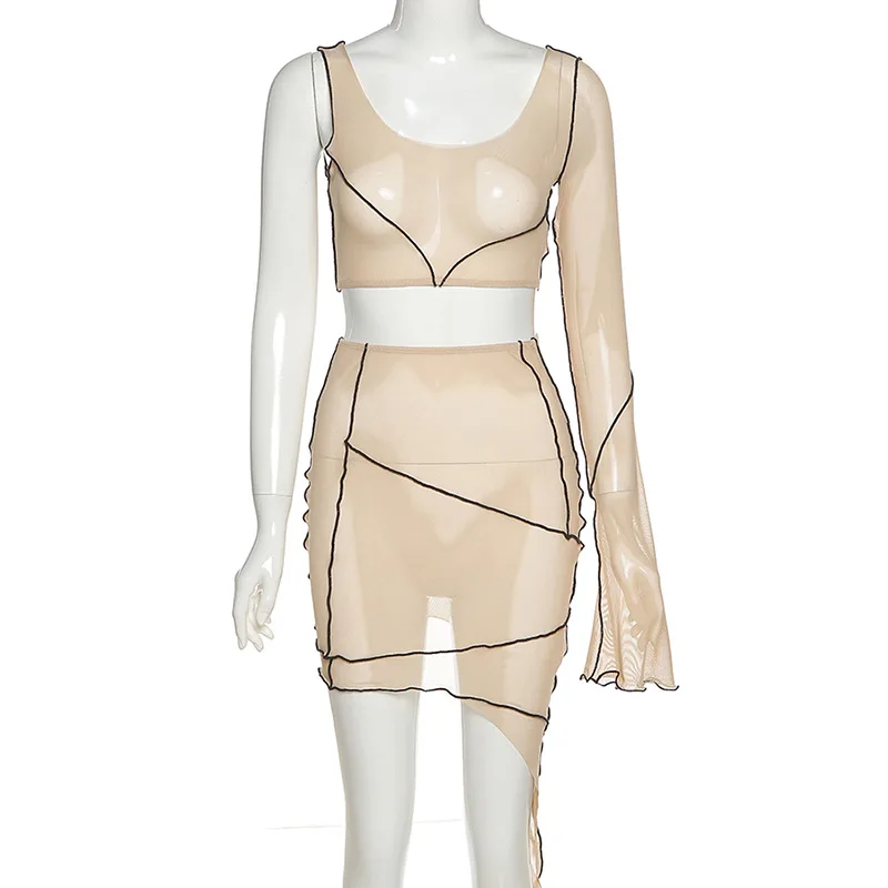 Eversea Summer Unique Design Set Minimal Irregular Gauze Perspective Joint Tops ans Skirt
Eversea Summer Unique Design Set Minimal Irregular Gauze Perspective Joint Tops ans Skirt