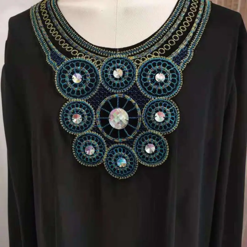 2021Muslim Arabian Embroidery Beaded Large Size Impermeable Chiffon Muslim Casual Loose Women's Robe Moroccan Kaftan Dresses
2021Muslim Arabian Embroidery Beaded Large Size Impermeable Chiffon Muslim Casual Loose Women's Robe Moroccan Kaftan Dresses