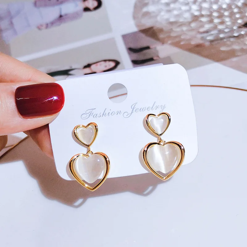 Simple Earrings 2021 New Korean Temperament Earrings French Retro Earrings Exquisite and Elegant Fashion Wedding Jewelry
Simple Earrings 2021 New Korean Temperament Earrings French Retro Earrings Exquisite and Elegant Fashion Wedding Jewelry