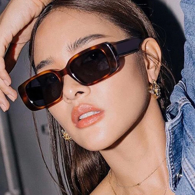2022 Fashion Square Sunglasses Women Vintage Sun Glasses Luxury Brand Designer Personality Trending Female Oculos De Sol UV400
2022 Fashion Square Sunglasses Women Vintage Sun Glasses Luxury Brand Designer Personality Trending Female Oculos De Sol UV400