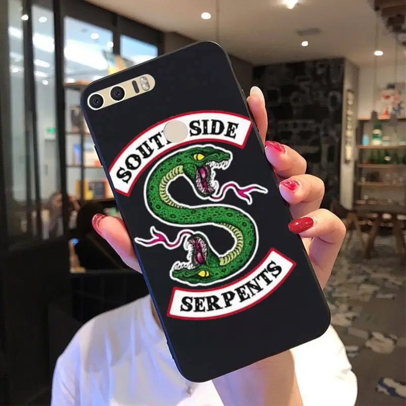 Riverdale Southside Serpents Phone Case For Huawei P20 30 40 Pro Mate 20 30 40 Pro Nova 7se Honor 9X 10 
Riverdale Southside Serpents Phone Case For Huawei P20 30 40 Pro Mate 20 30 40 Pro Nova 7se Honor 9X 10
