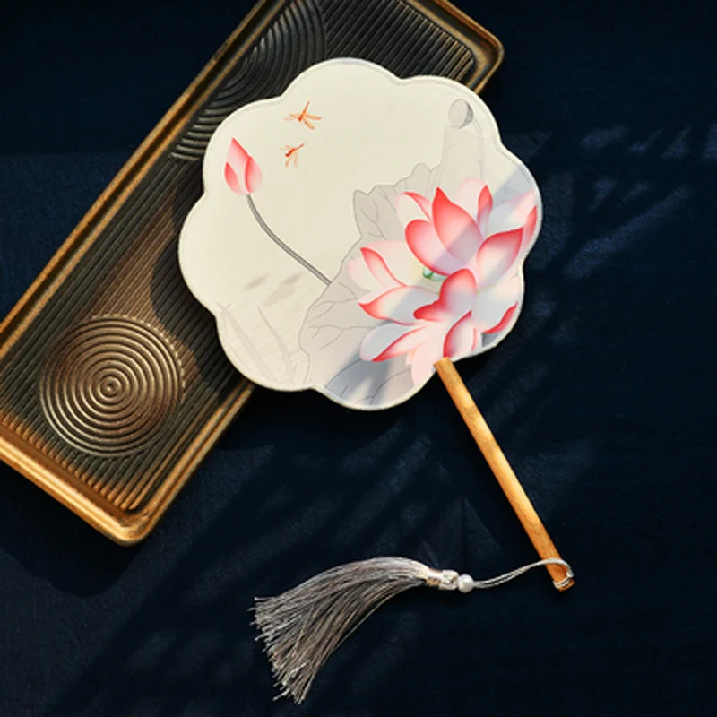 Antique Circular Fan Classical Round Hand Fan Ancient Hanfu Chinese Clothing Cheongsam Female Dance Accessory
Antique Circular Fan Classical Round Hand Fan Ancient Hanfu Chinese Clothing Cheongsam Female Dance Accessory